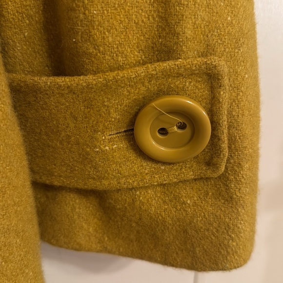 Relativity Women's Golden Peacoat. Size Large - Picture 7 of 9